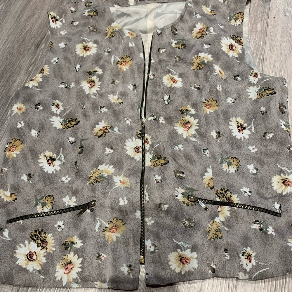 Vintage 90s Floral Zip-Up Vest